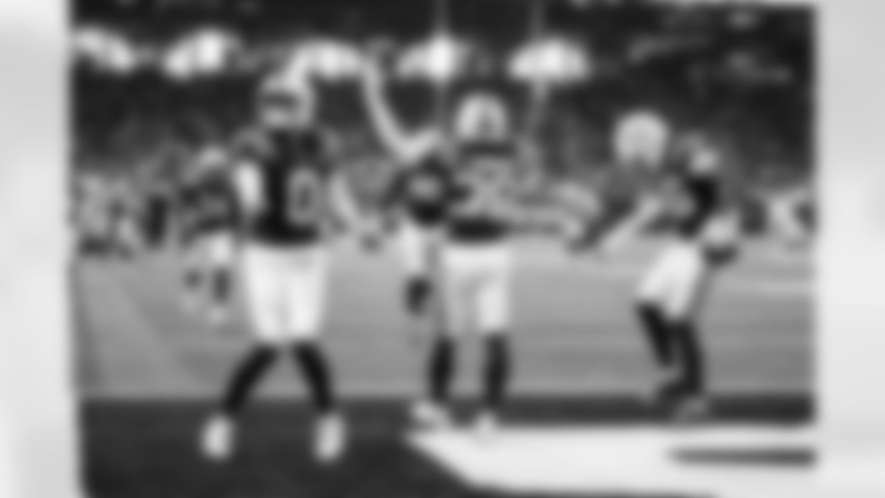 S Camryn Bynum #0, CB Chris Lammons #38 and CB Johnathan Edwards #35