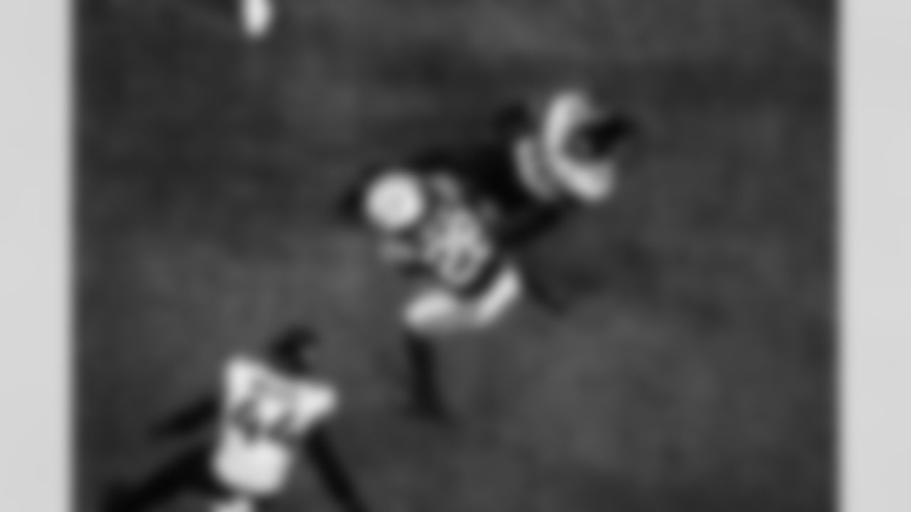 RB Jonathan Taylor #28