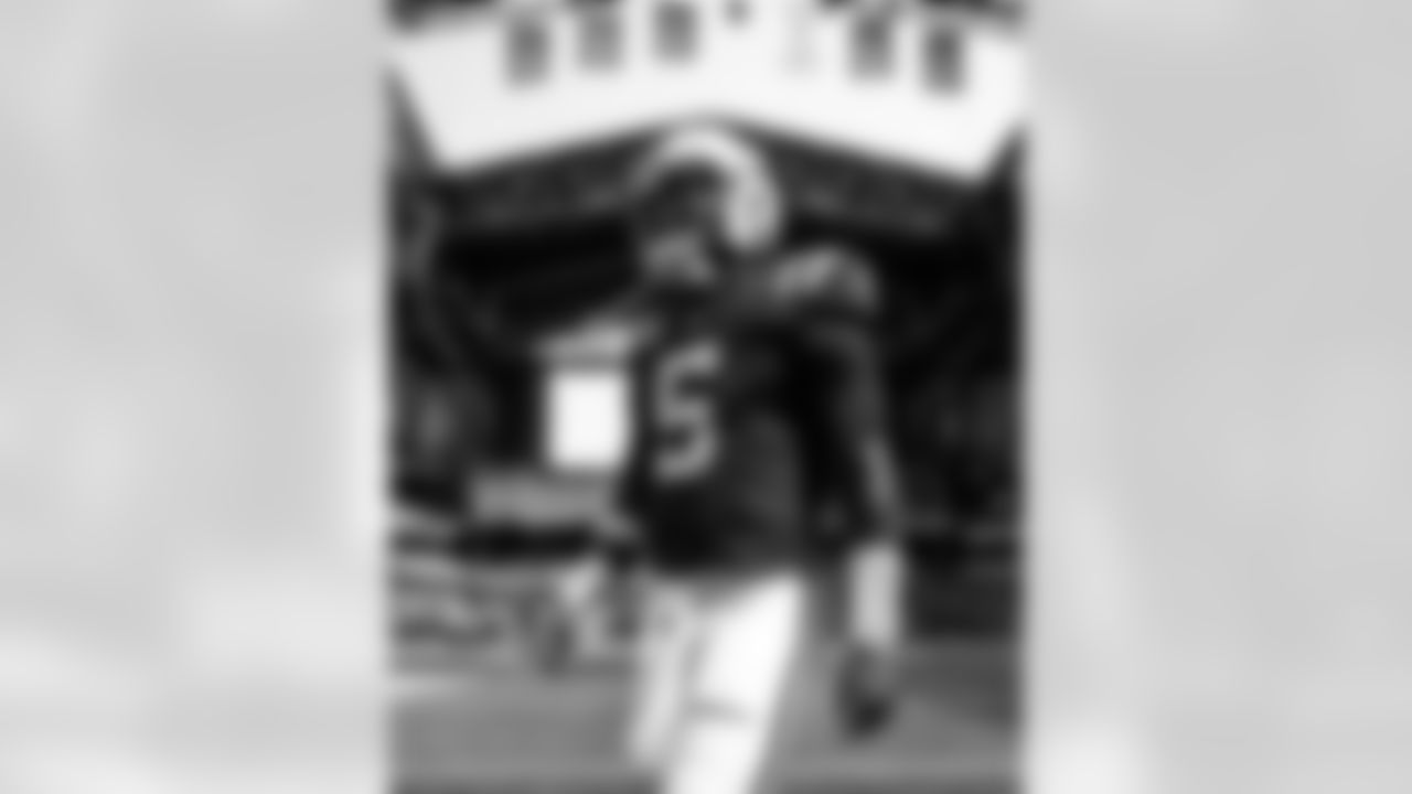 QB Anthony Richardson #5