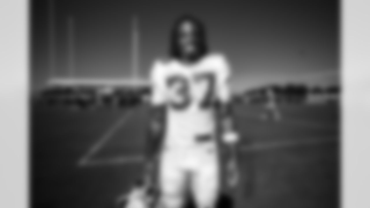 RB Ulysses Bentley IV #37