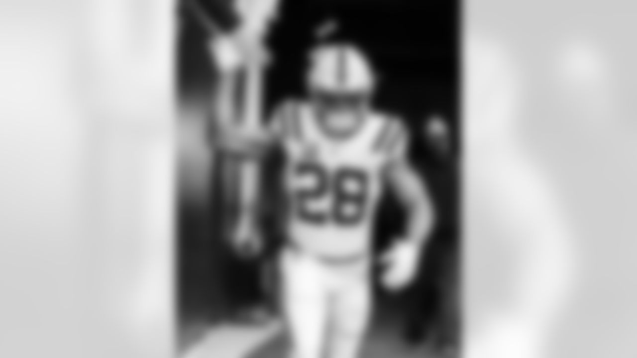 RB Jonathan Taylor #28