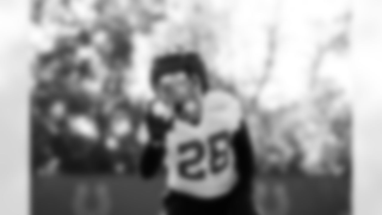 RB Jonathan Taylor #28