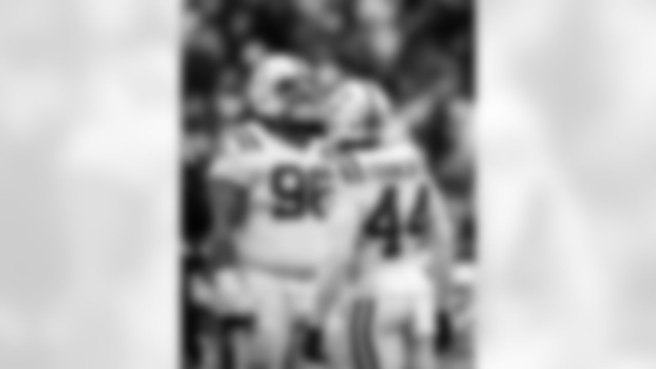 DT Grover Stewart #90 and LB Zaire Franklin #44