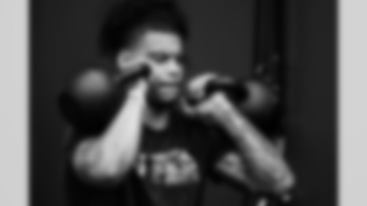 TE Drew Ogletree #85