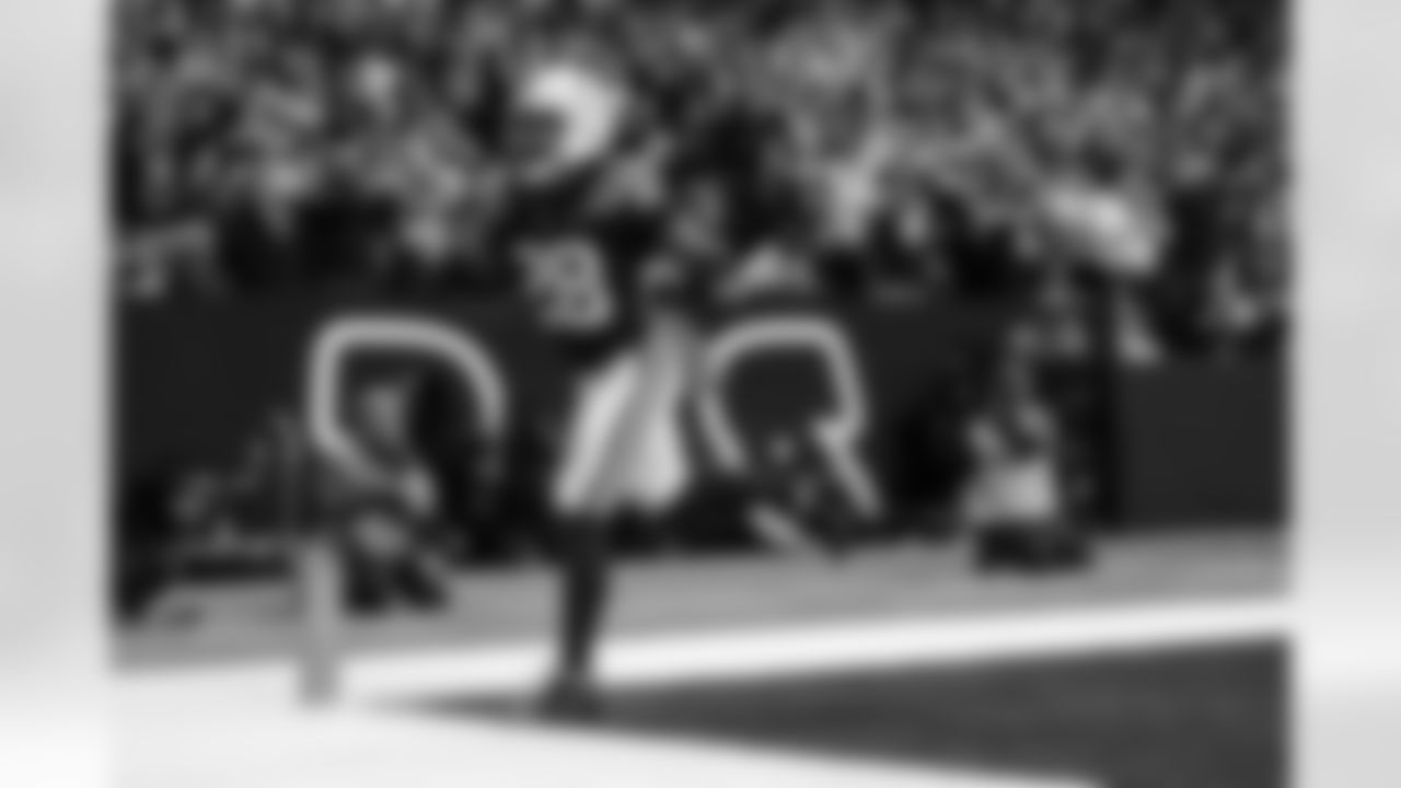 RB Jonathan Taylor #28
