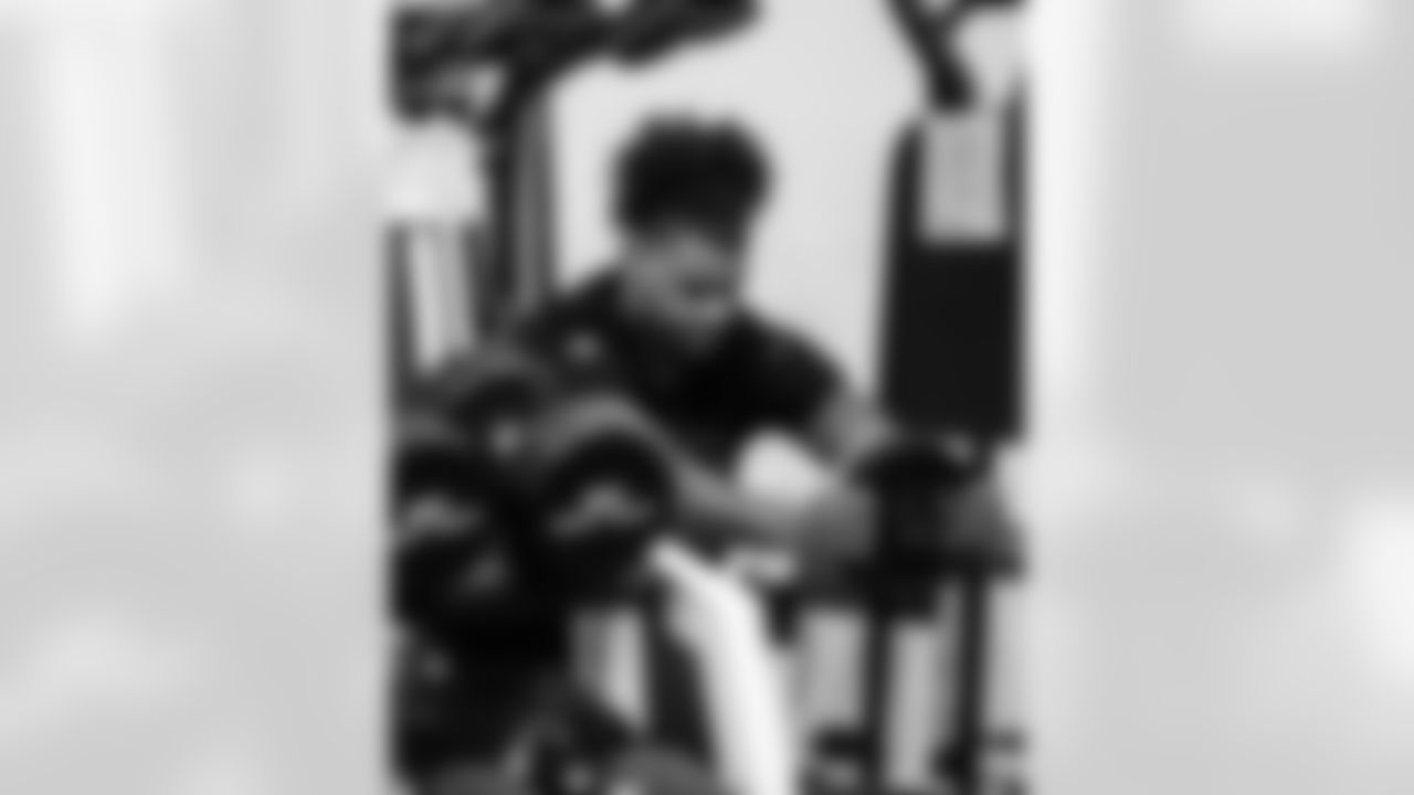 TE Drew Ogletree #85