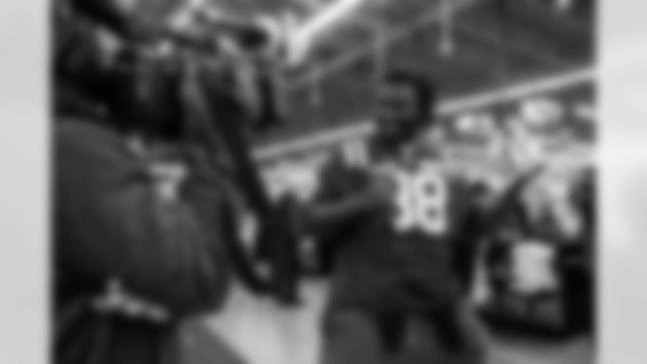 DT Eric Johnson II #98