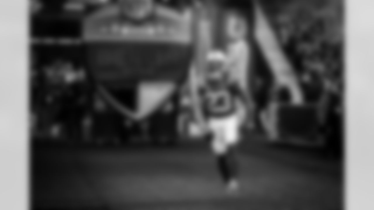 CB Kenny Moore II #23