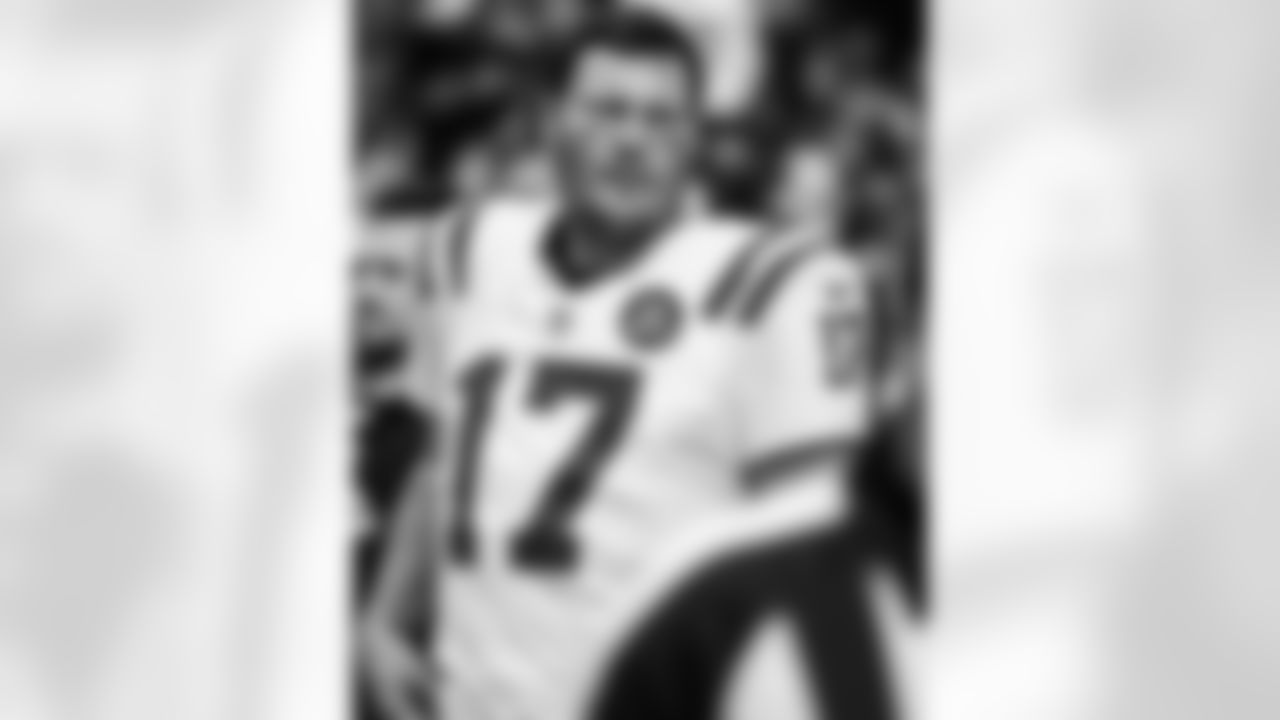 QB Philip Rivers #17