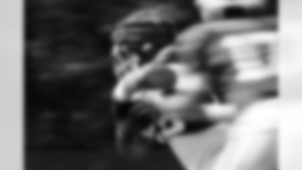 RB Jonathan Taylor #28