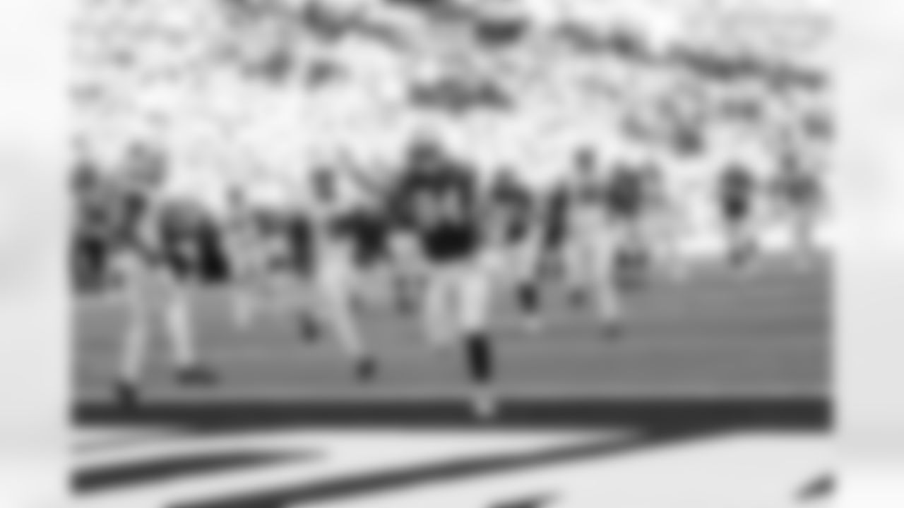 TE Tyler Warren #84