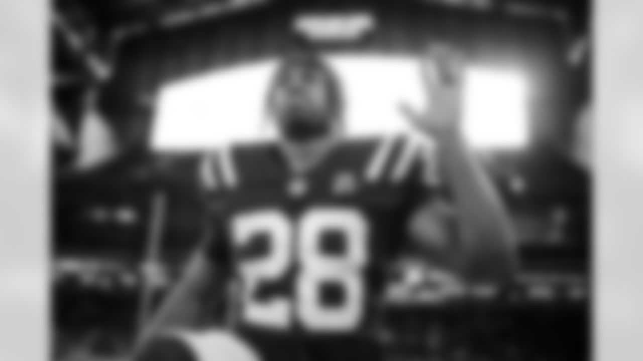 RB Jonathan Taylor #28