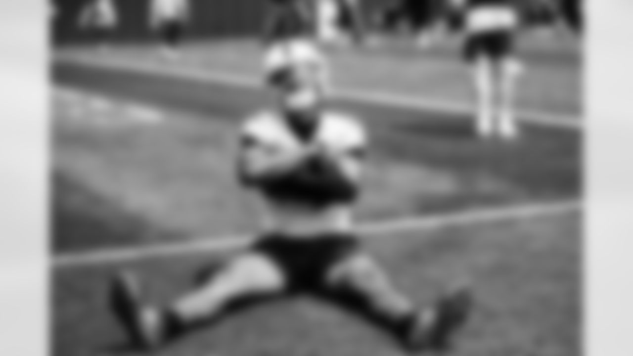 WR Adonai Mitchell #10