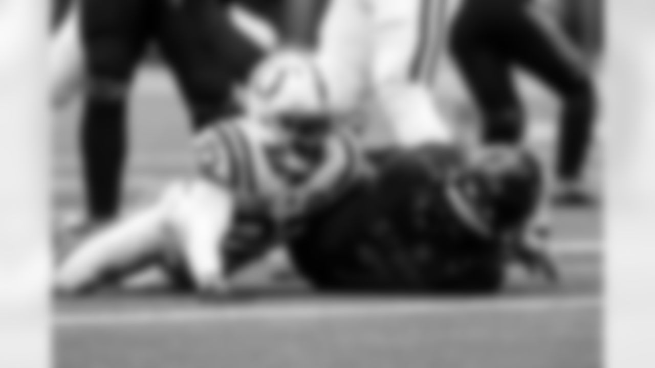 CB Kenny Moore II #23