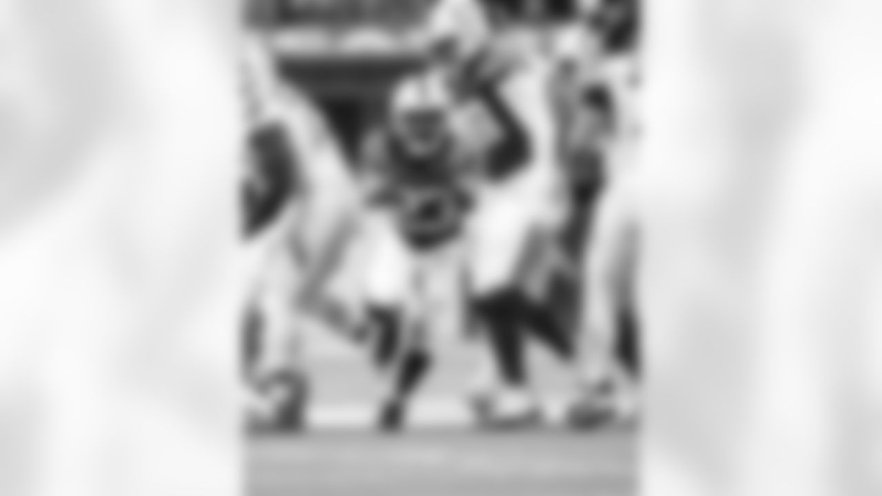CB Kenny Moore II #23