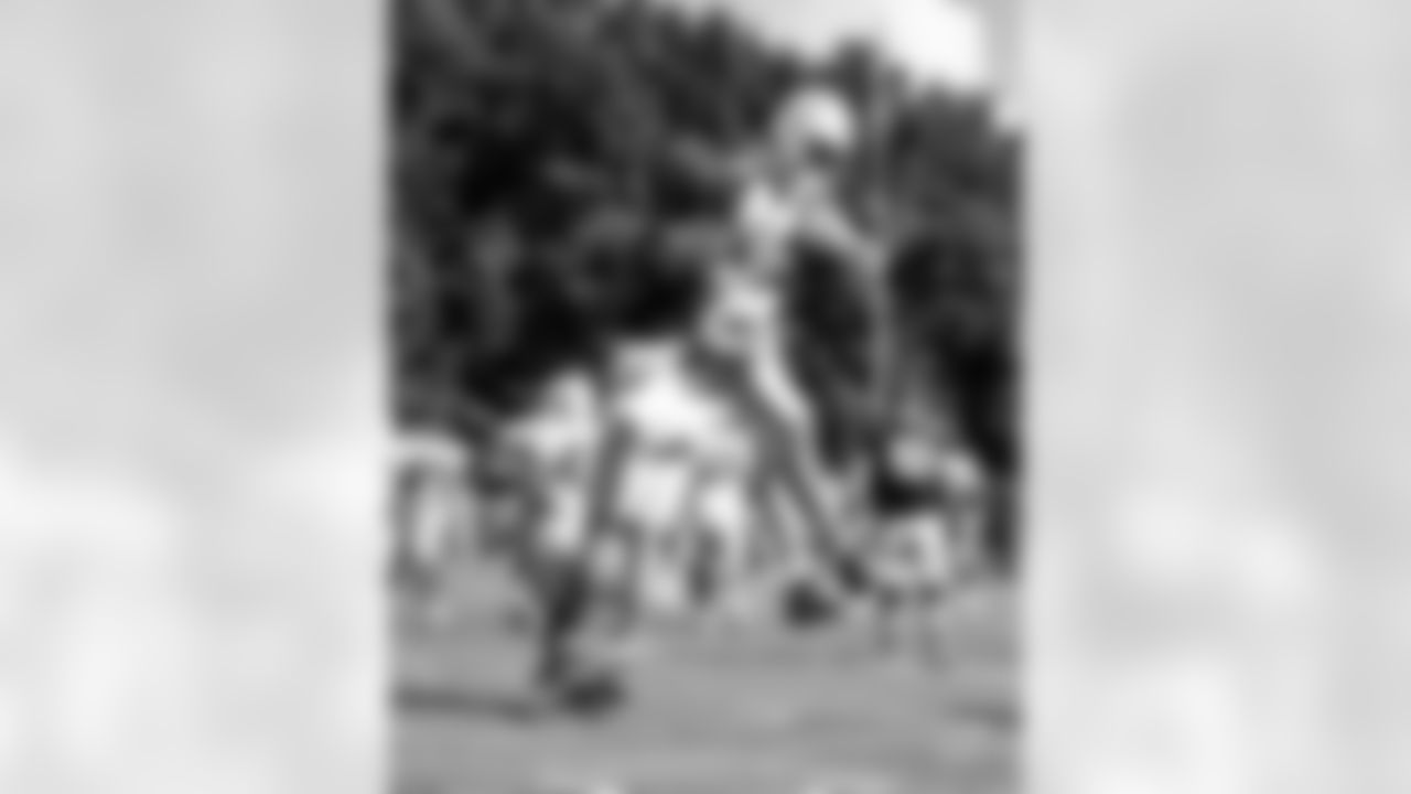 QB Riley Leonard #15 and WR Coleman Owen #3