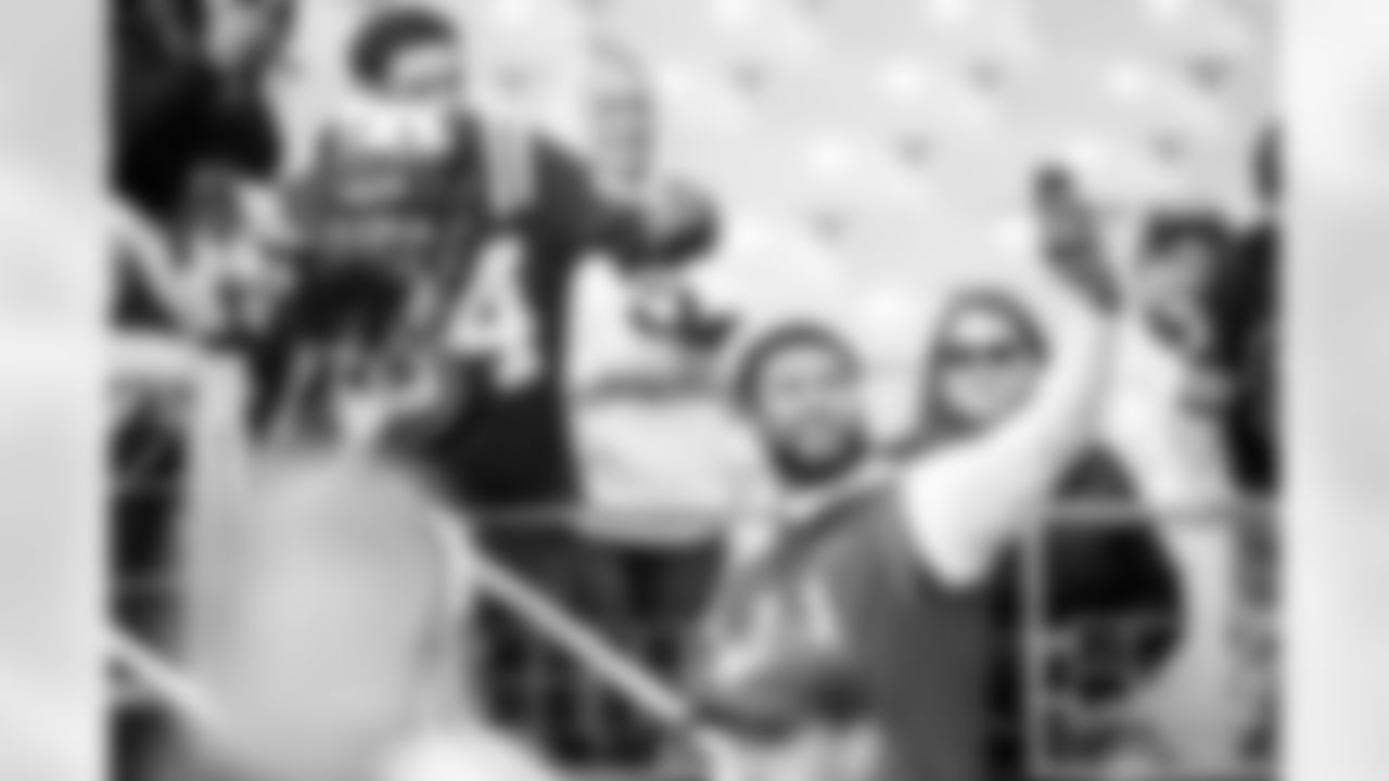 DT DeForest Buckner #99