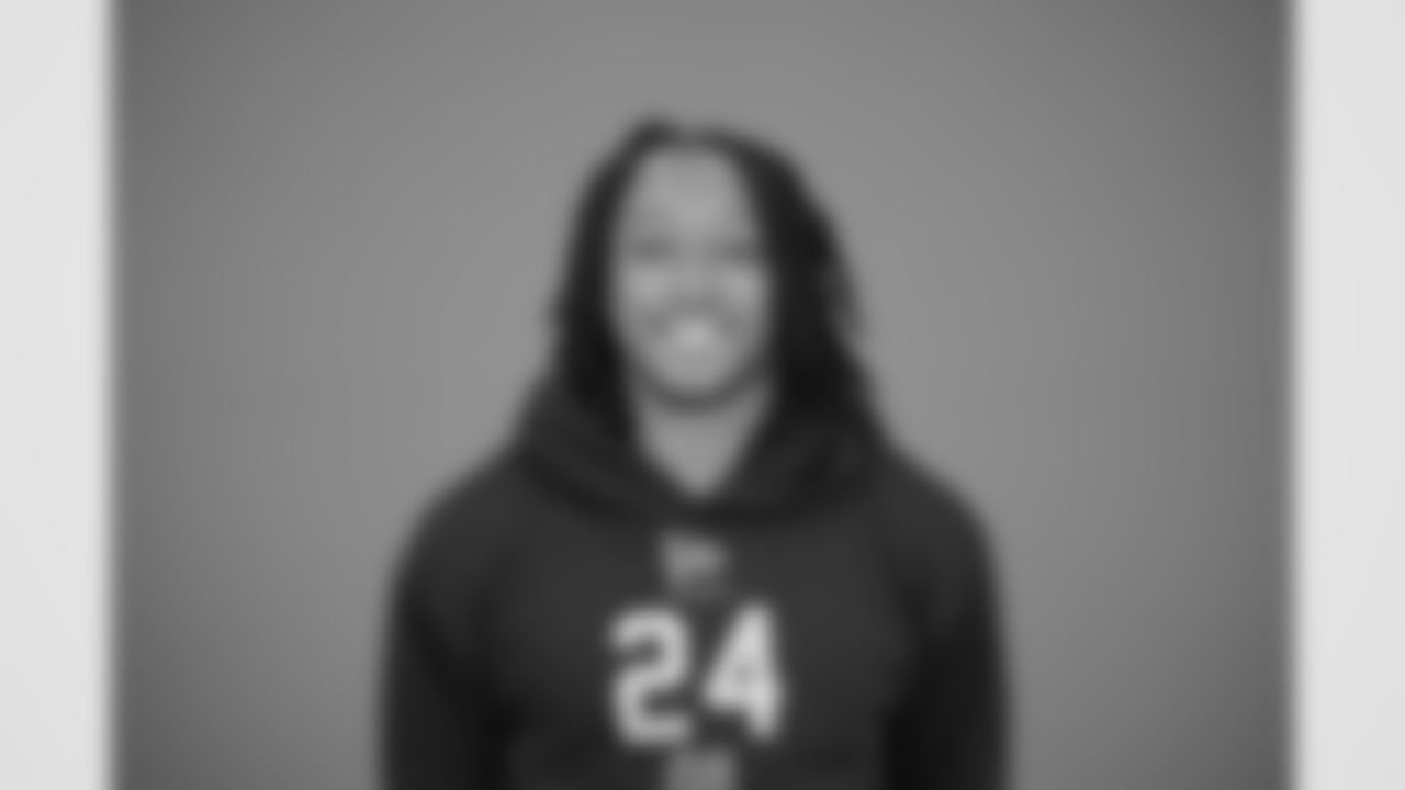 Arkansas defensive back Julian Neal (24) poses for a portrait at the NFL football scouting combine in Indianapolis, Wednesday, Feb. 25, 2026 (AJ Mast/AP Content Services for the NFL)