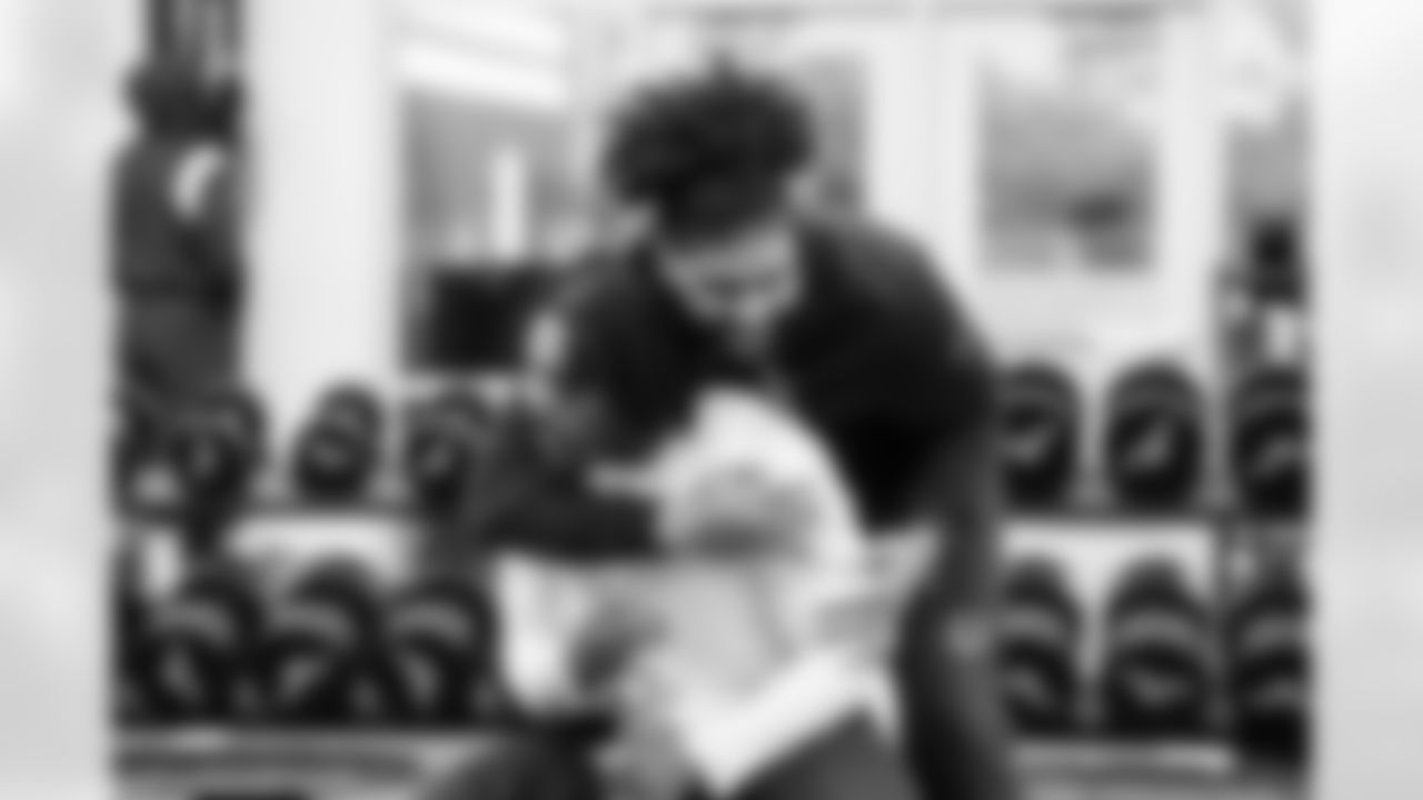 S Nick Cross #20 and DE JT Tuimoloau #91