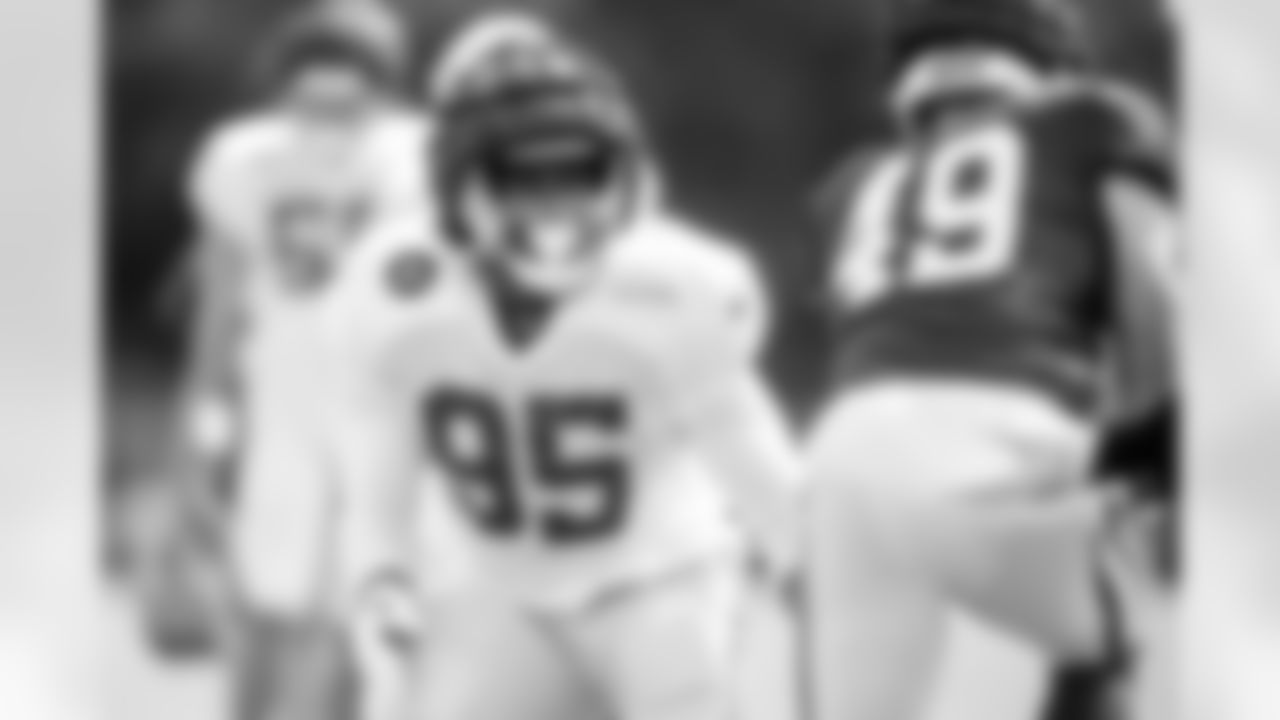 DT Adetomiwa Adebawore #95