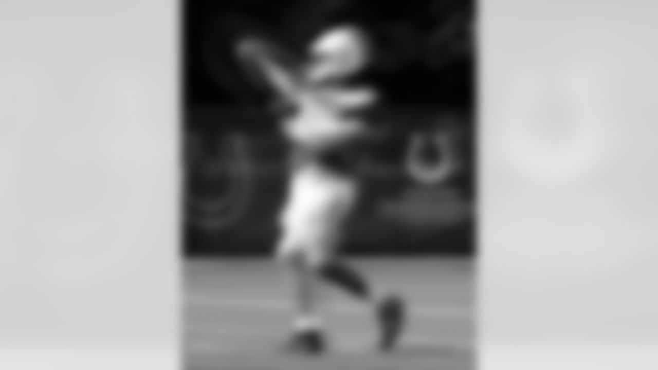 QB Daniel Jones #17