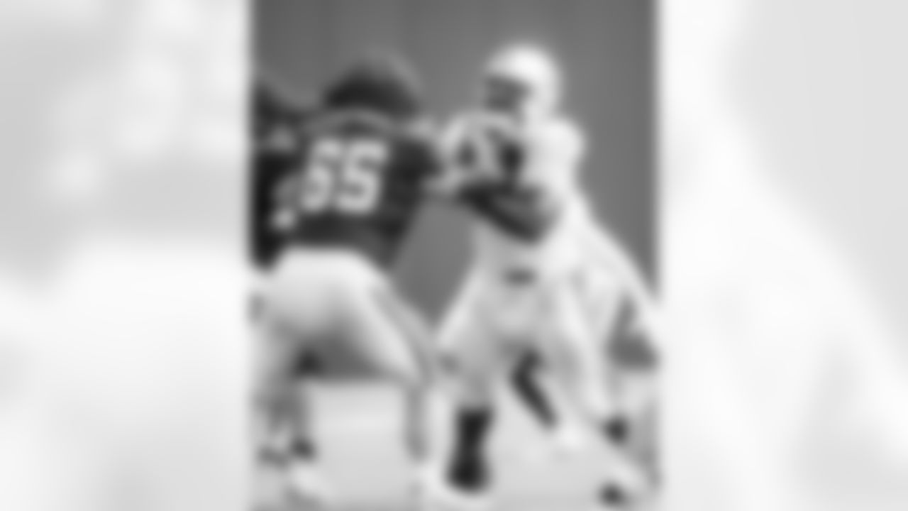 T Mose Vavao #65 and DT Eric Johnson II #98