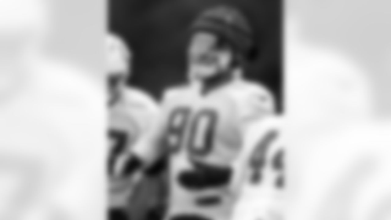 DT Grover Stewart #90