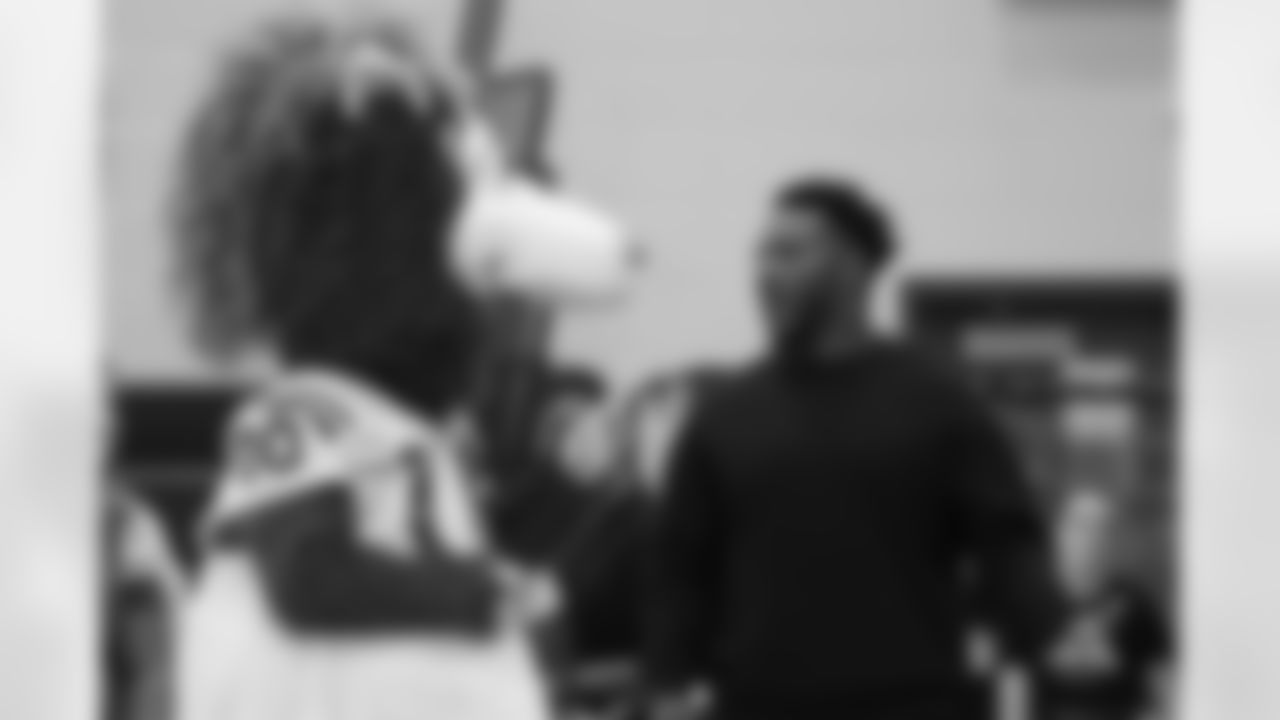 Colts mascot Blue and linebacker Zaire Franklin interact during a GENYOUth clinic on Tuesday, Feb. 24, 2026, at Fall Creek Valley Middle School in Indianapolis. (Jerod Ringwald/AP Content Services for the NFL)