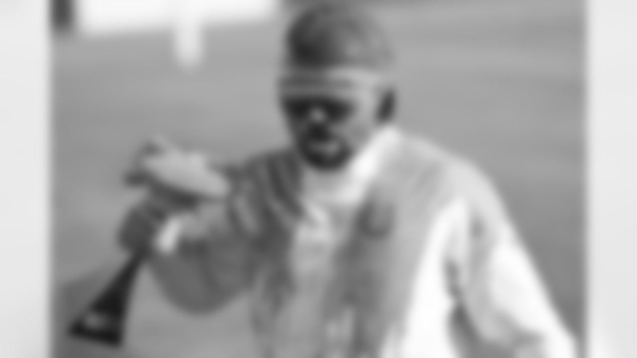 10 QB Gardner Minshew
