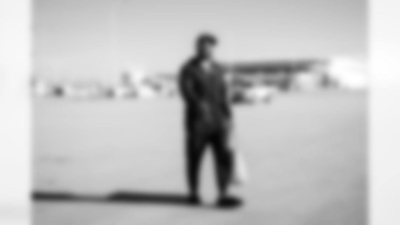 LB Germaine Pratt #53