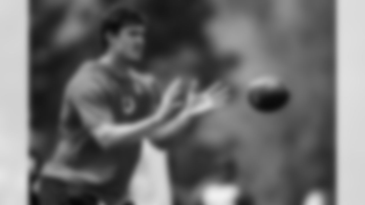 QB Daniel Jones #17