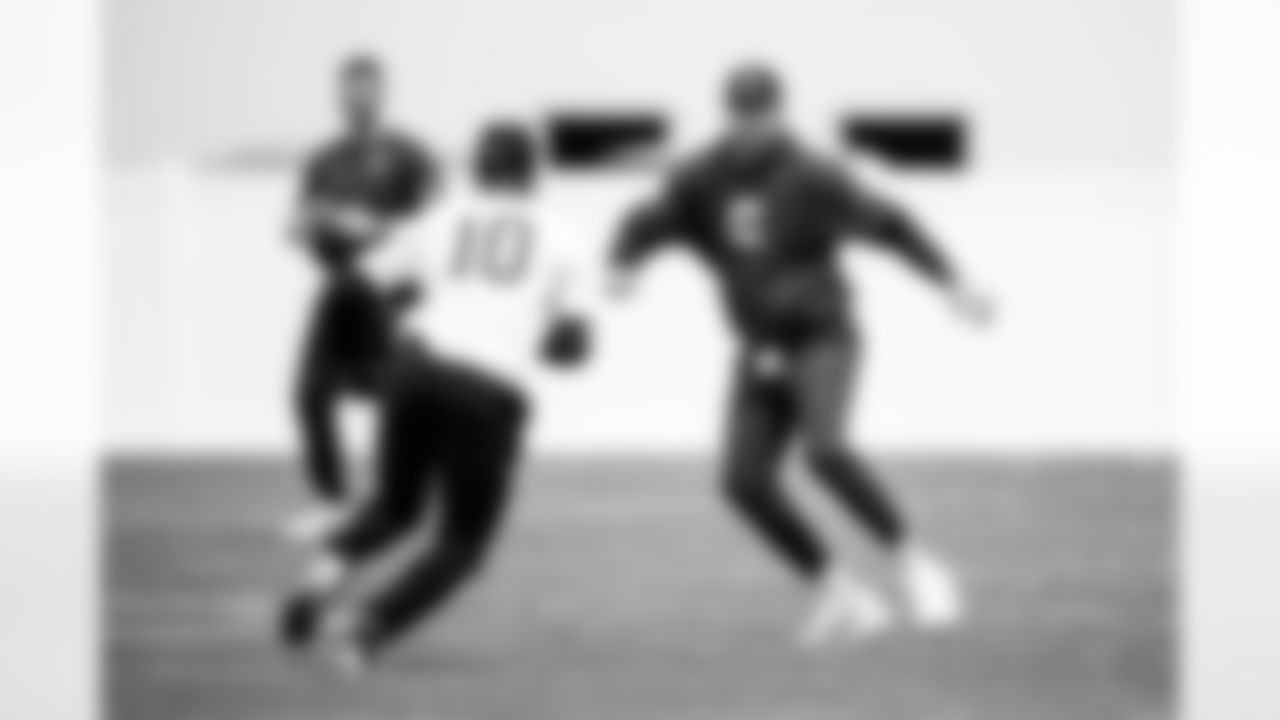 WR Adonai Mitchell #10 and Shane Steichen Head Coach