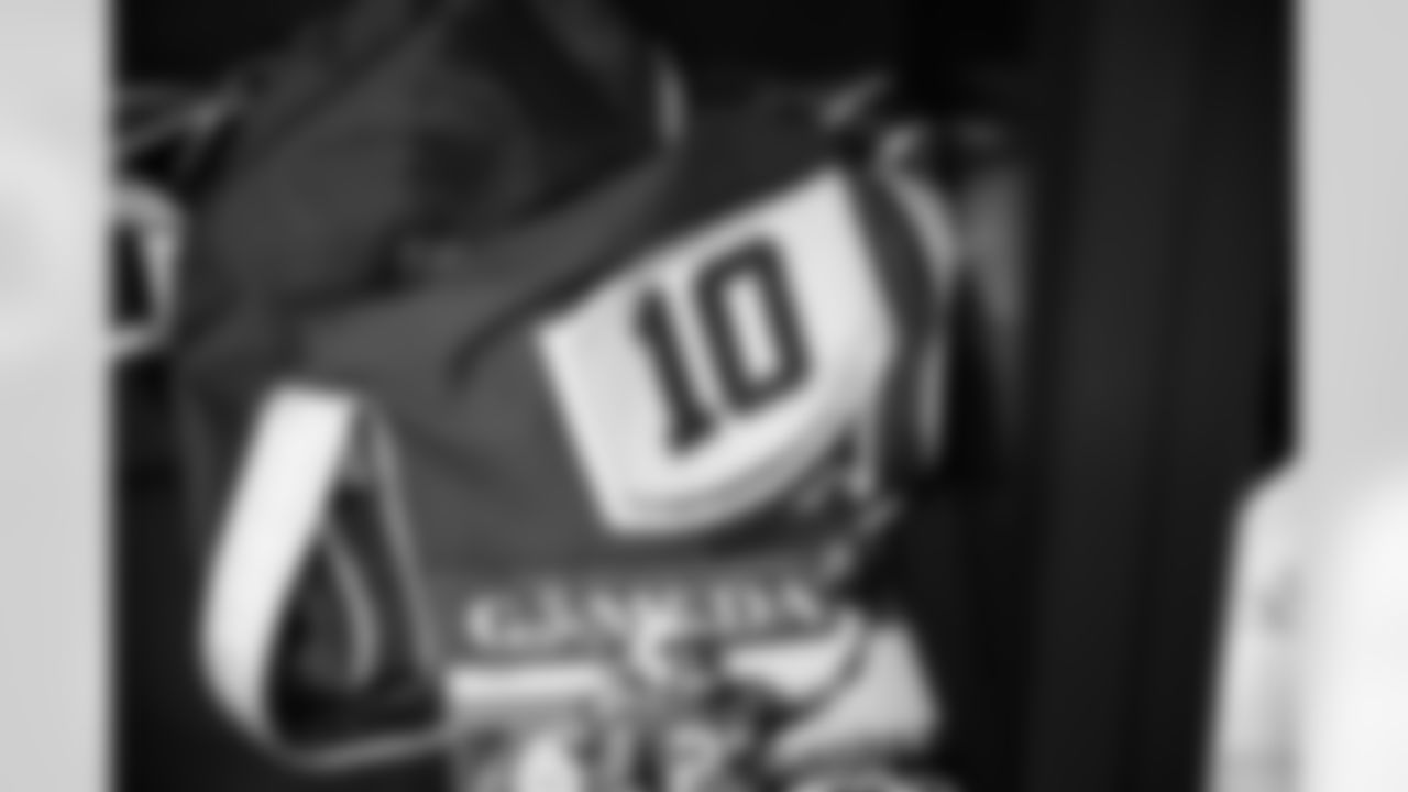 WR Adonai Mitchell #10