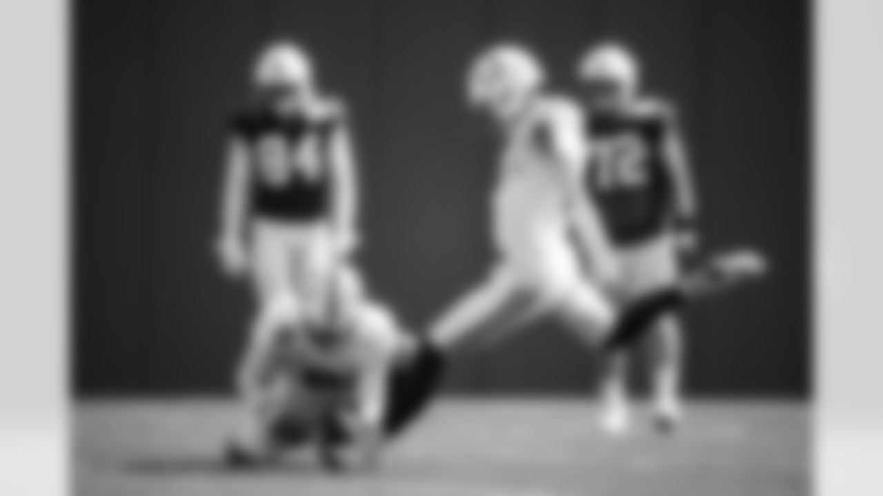 P Rigoberto Sanchez #8 and K Spencer Shrader #3