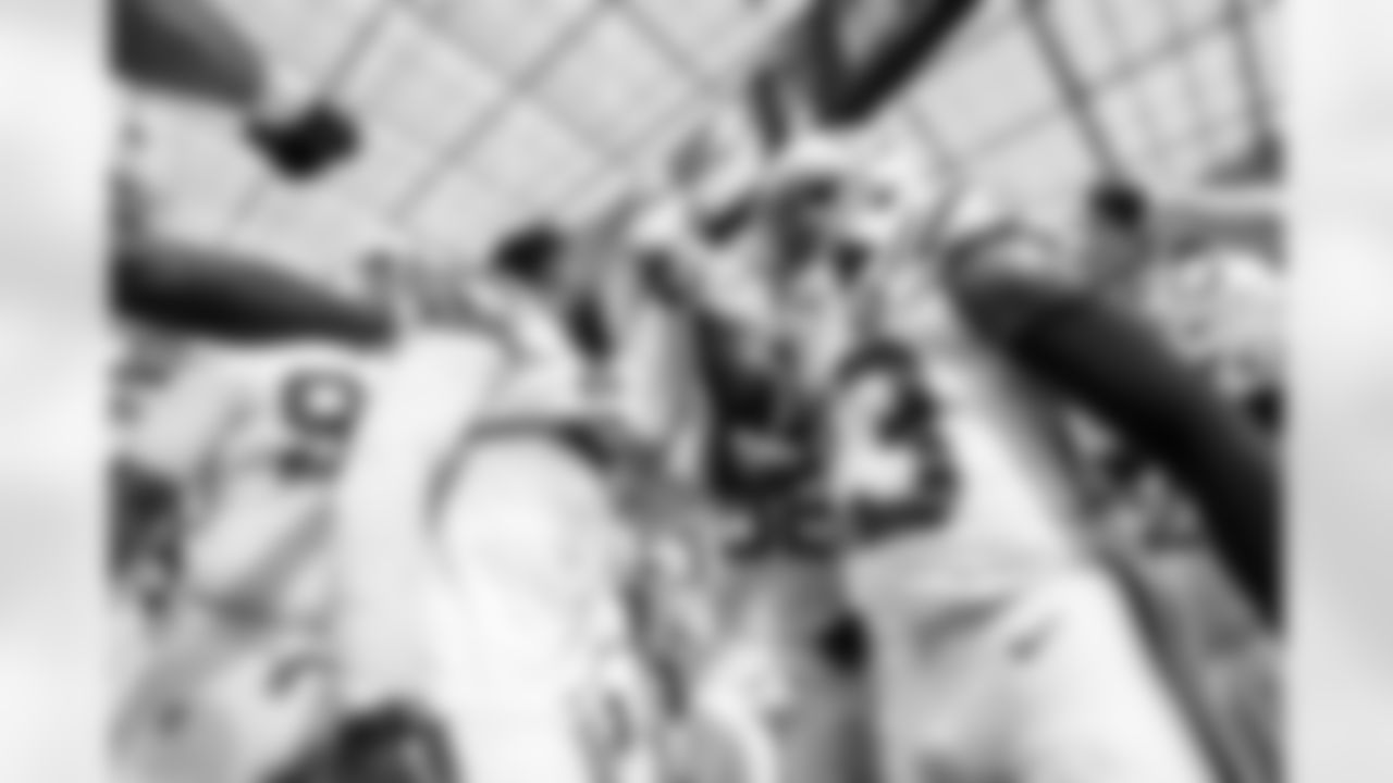 2025_1019_LAC_Pregame_0023
