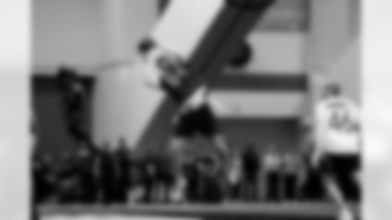 Indianapolis Colts tight end Tyler Warren (84) scores a touchdown a touchdown during the 2026 Pro Bowl Game on Tuesday, February 3, 2026 in San Francisco, California. (Kara Durrette/NFL)