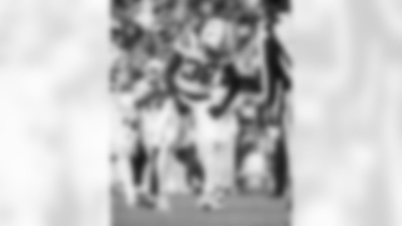 CB Chris Lammons #38