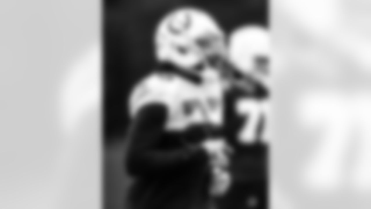 CB Kenny Moore II #23
