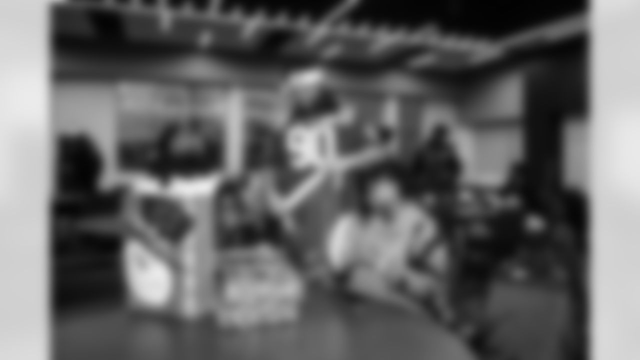 DT Grover Stewart #90