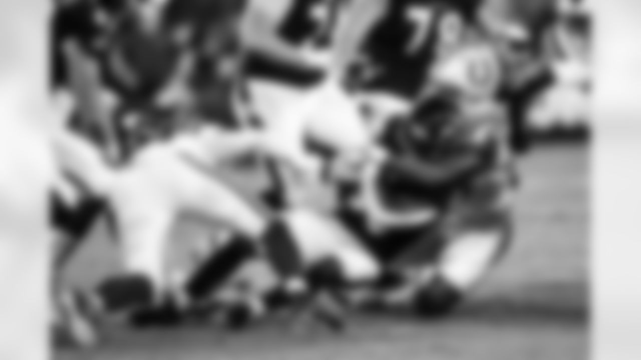 LB Solomon DeShields #53