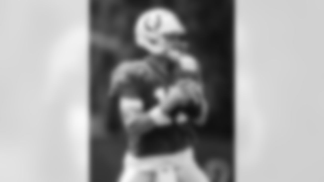 QB Daniel Jones #17