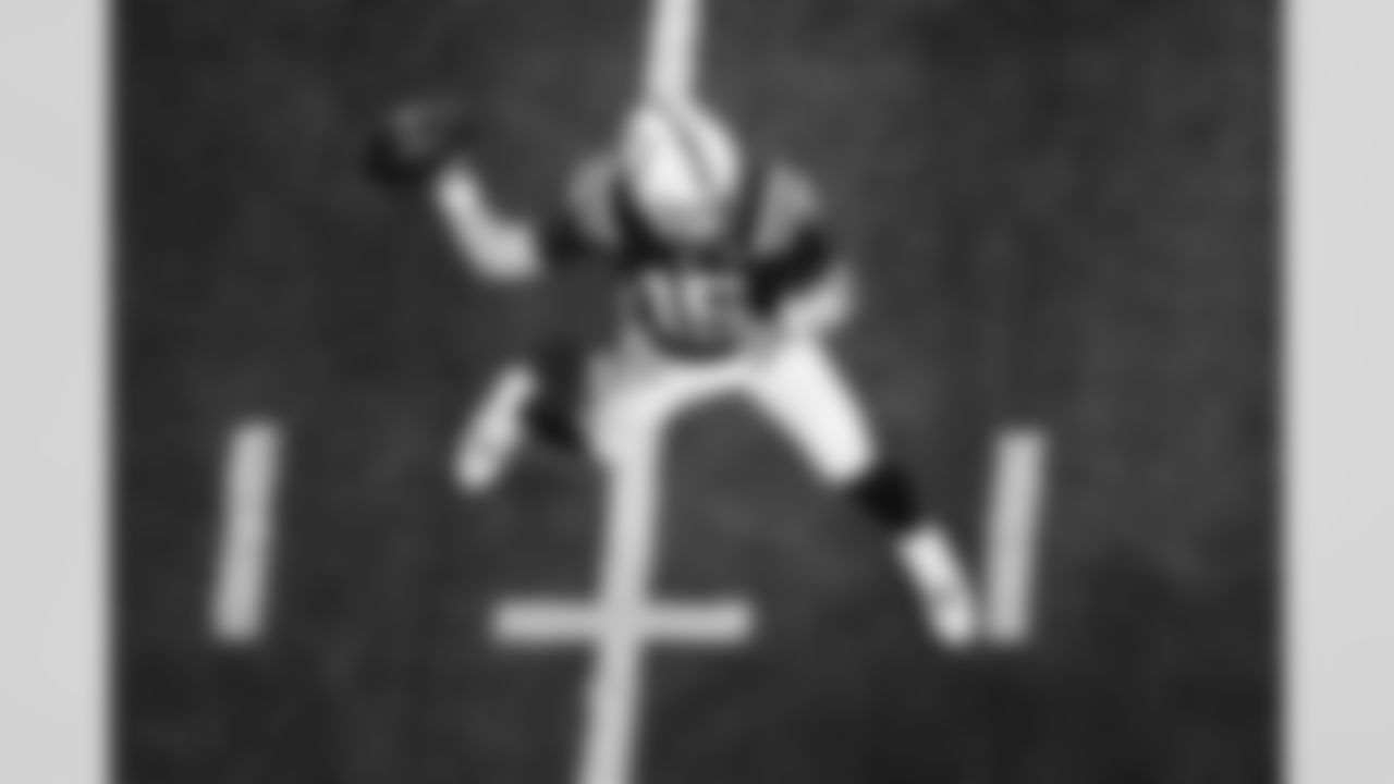 QB Riley Leonard #15