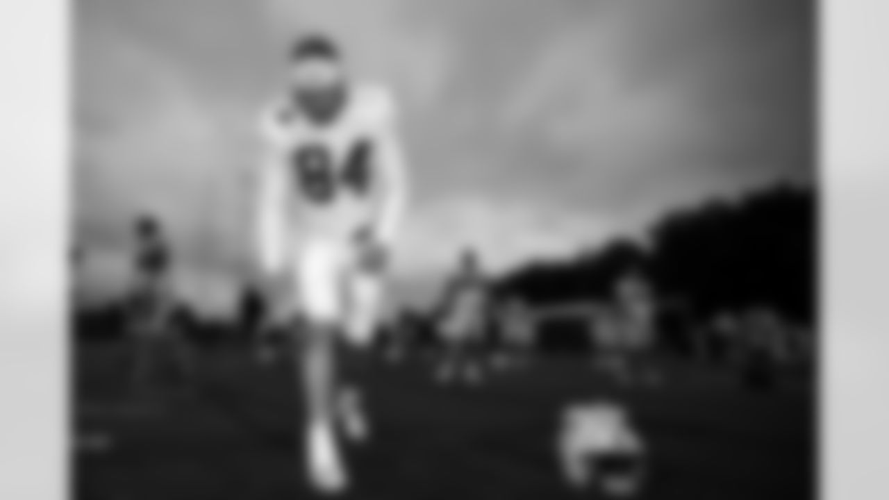 TE Tyler Warren #84