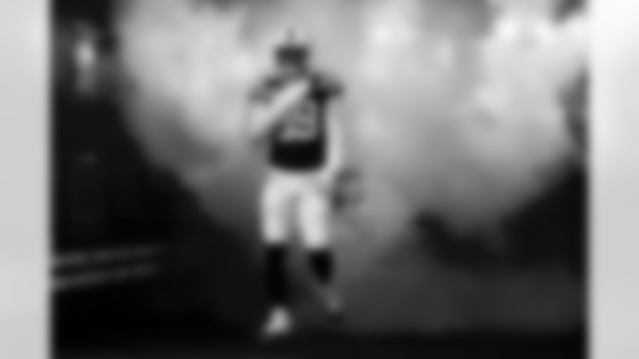 DL DeForest Buckner #99