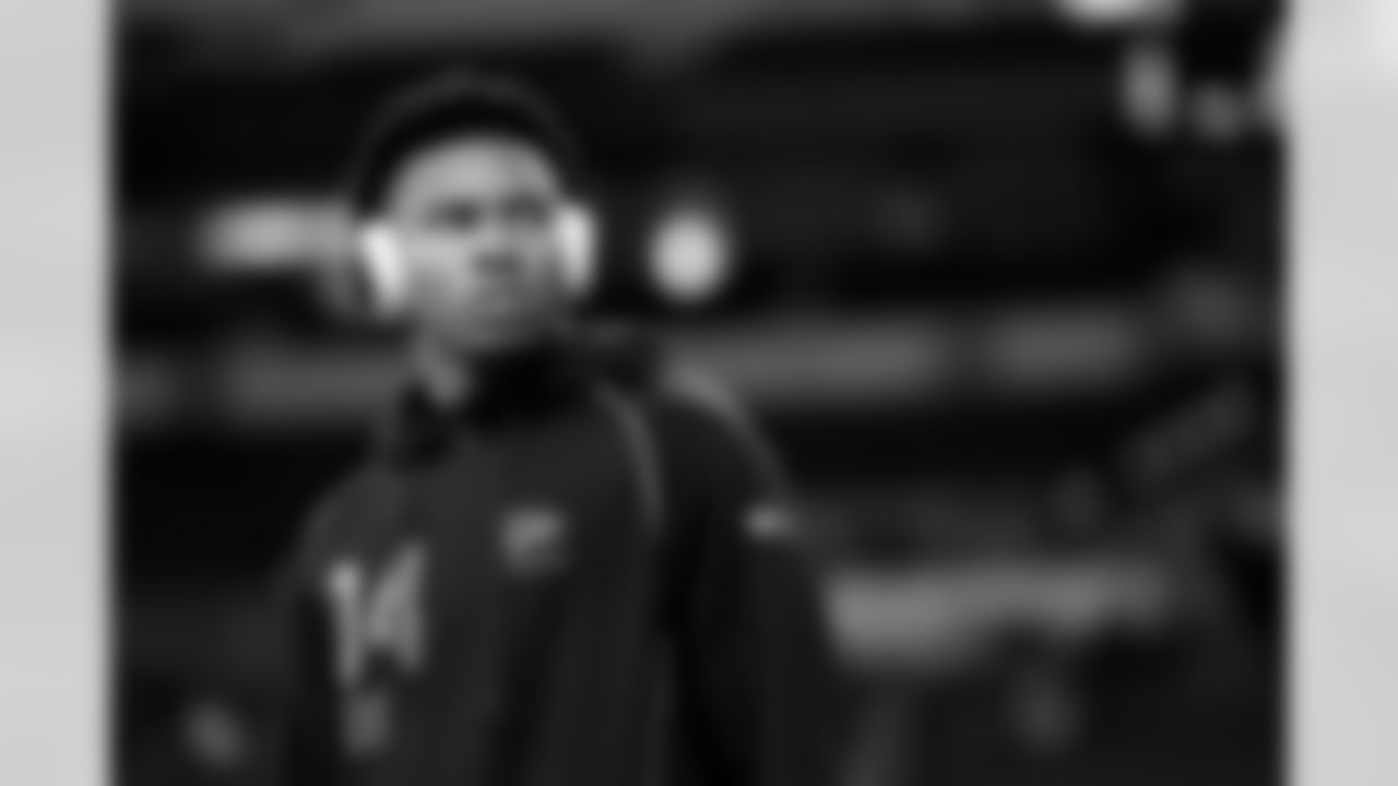 South Carolina defensive back Brandon Cisse (04) looks on during the 2026 NFL Scouting Combine on Friday, February 27, 2026 in Indianapolis, Indiana. (Lauren Leigh Bacho/NFL)