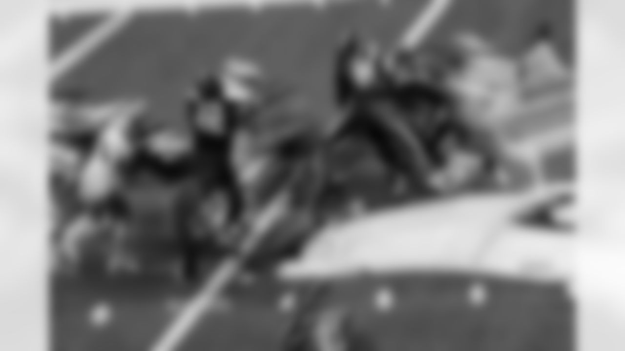 G Quenton Nelson #56