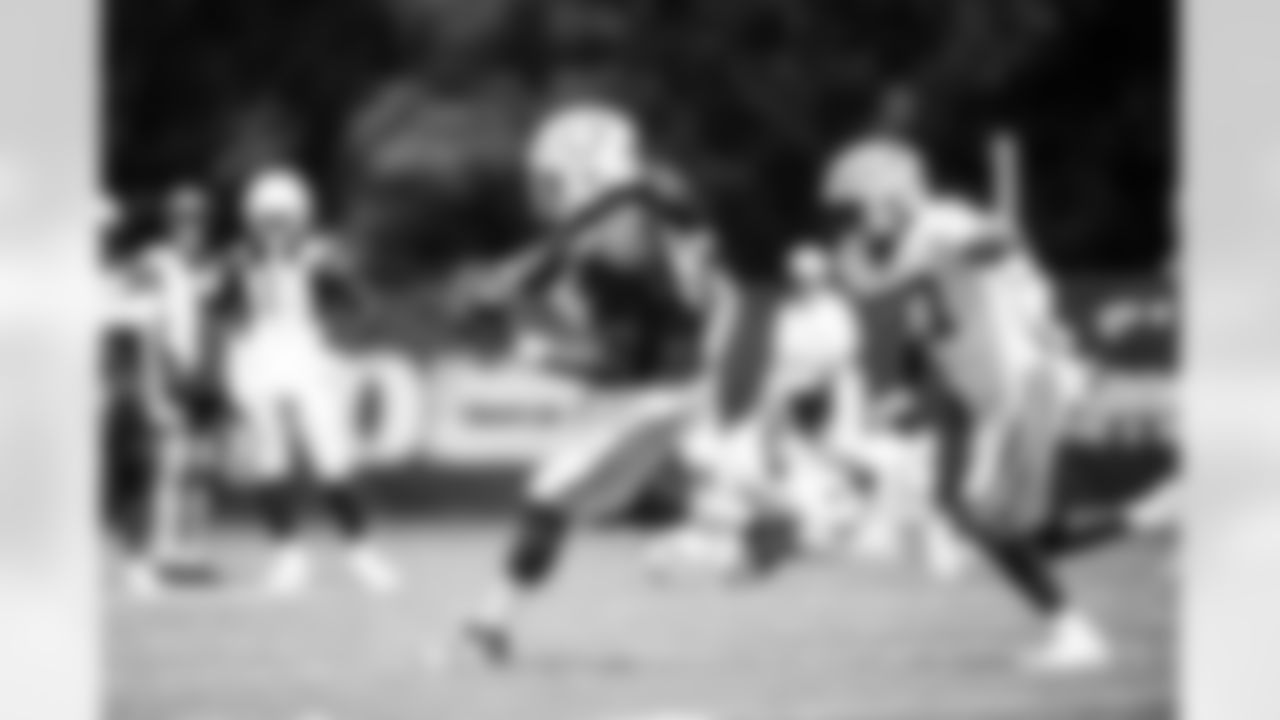 TE Mo Alie-Cox #81
