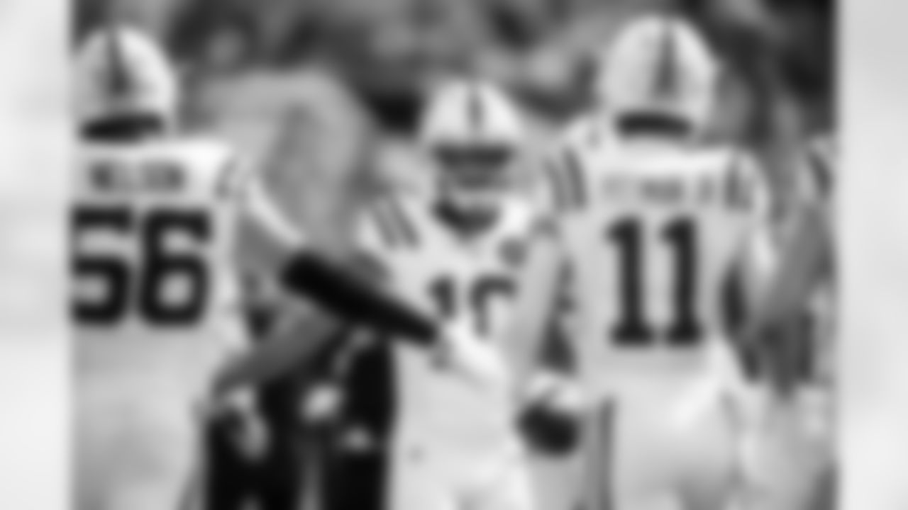 WR Adonai Mitchell #10