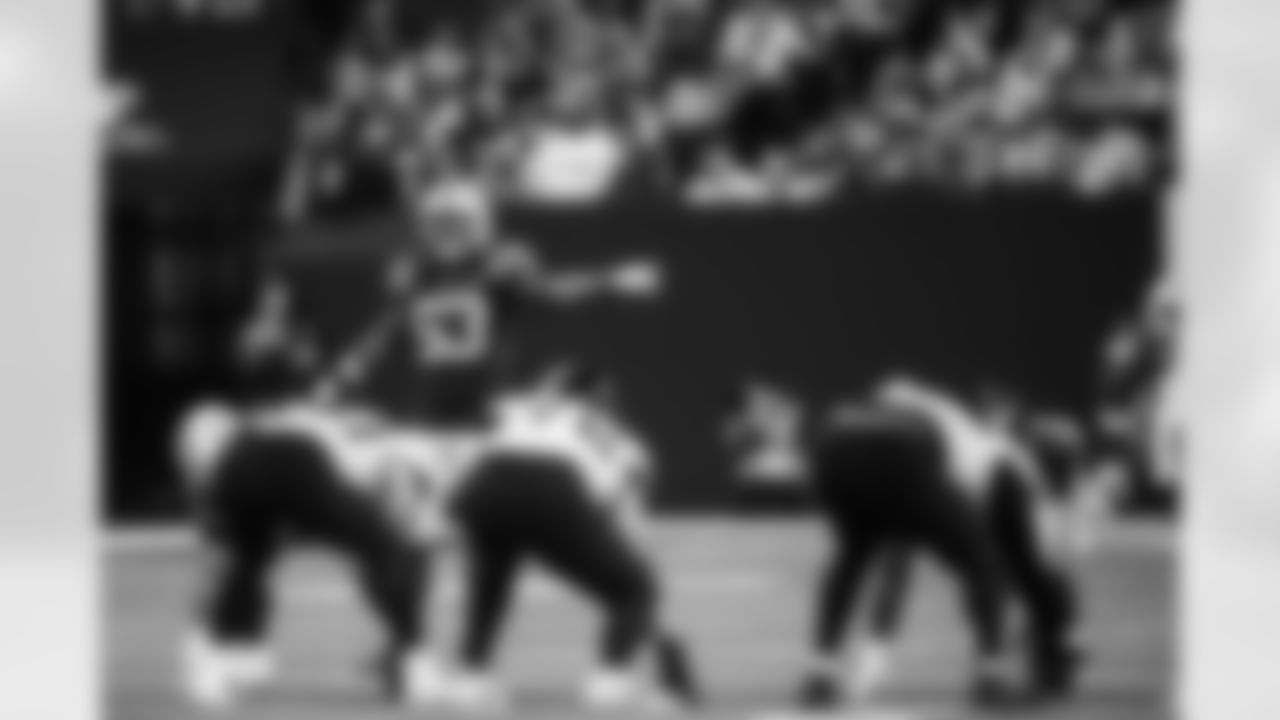 LB Germaine Pratt #53