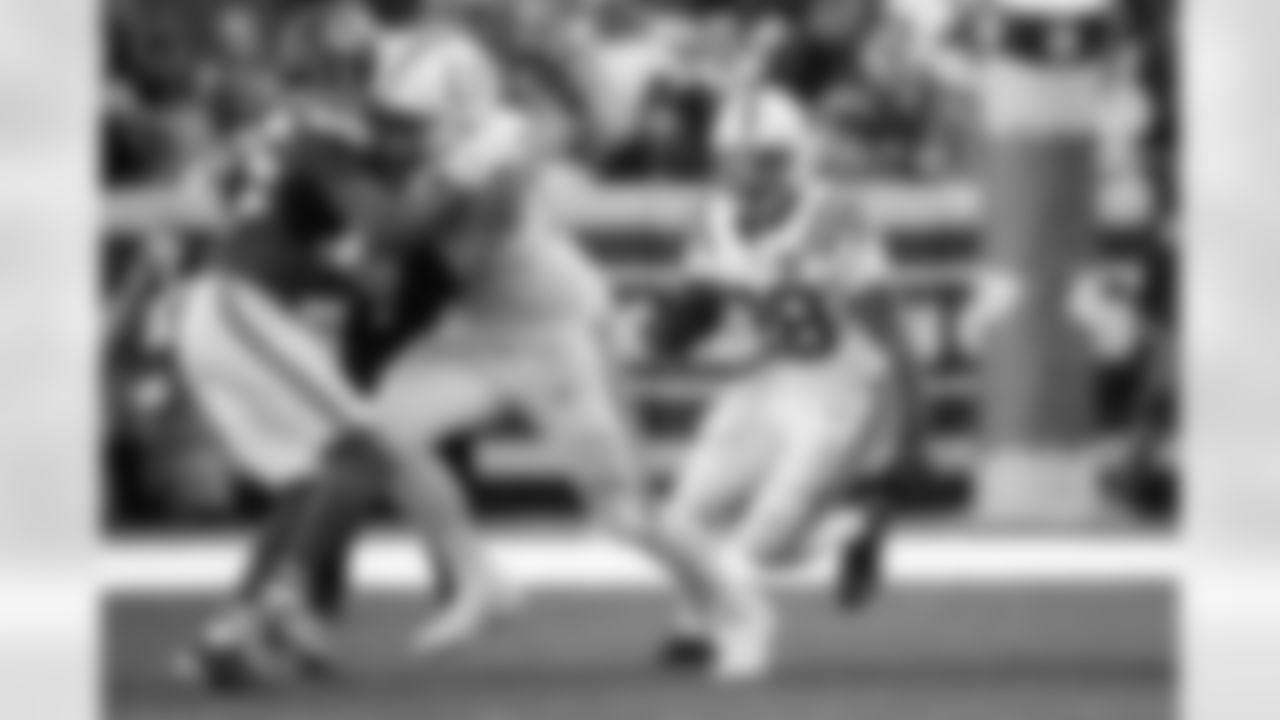 G Quenton Nelson #56 and RB Jonathan Taylor #28